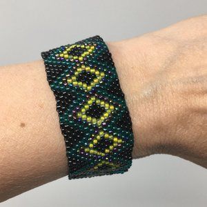 Apache Inspired Black Teal Yellow Diamond Peyote Stitch Seed Bead Bracelet